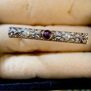 Vintage Gold Pin with Pearl and Amythest